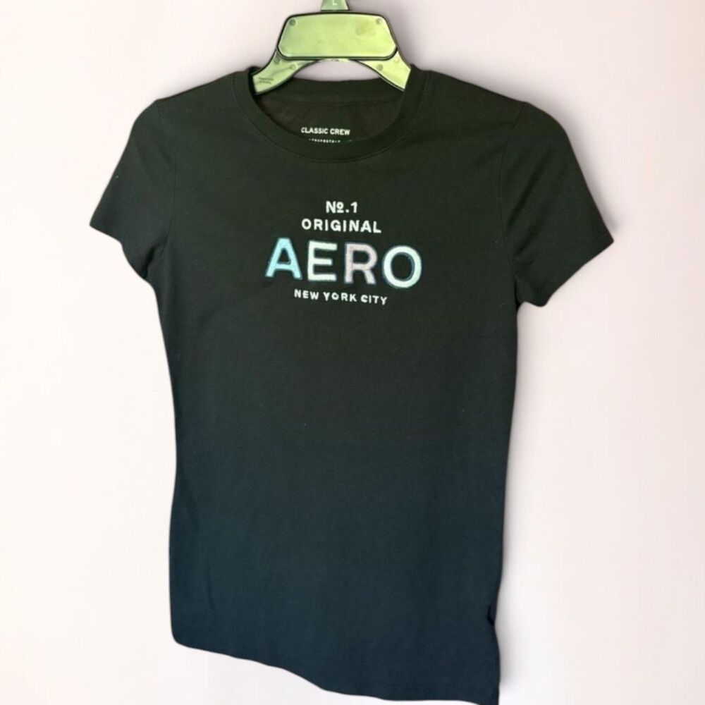 Aeropostale Women’s Small Black Graphic Tee AERO NYC Logo Classic Crew T-Shirt